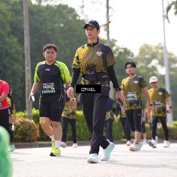 Runner Photo 6594652