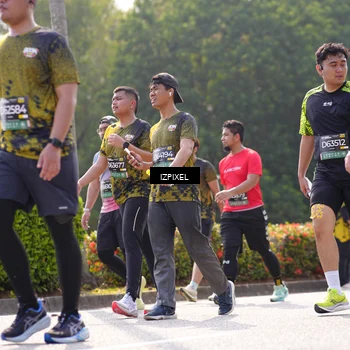 Runner Photo 6594685