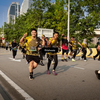 Runner Photo 6594725