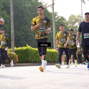 Runner Photo 6594853