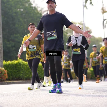 Runner Photo 6594890