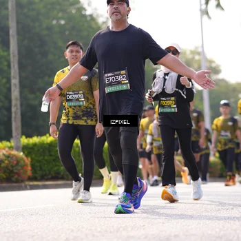Runner Photo 6594912