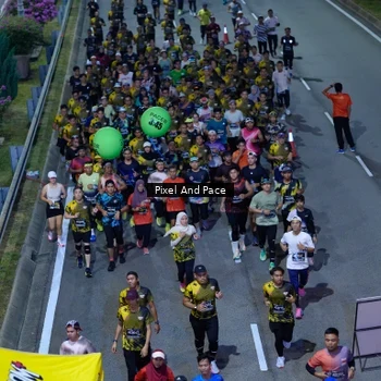 Runner Photo 6595056