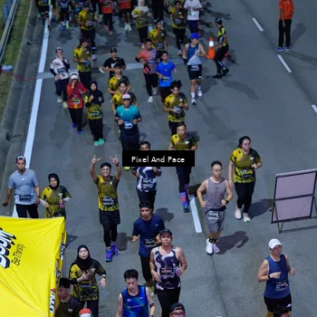 Runner Photo 6595136