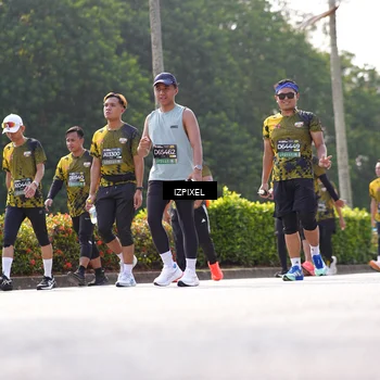 Runner Photo 6595236