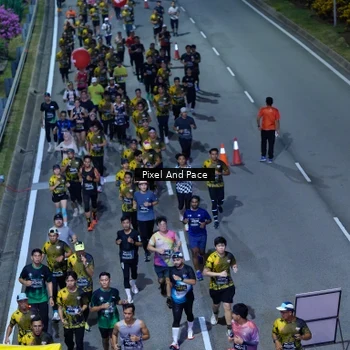 Runner Photo 6595375