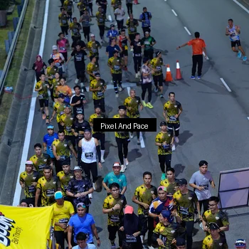 Runner Photo 6595546