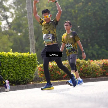 Runner Photo 6595725