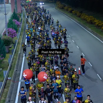 Runner Photo 6595749