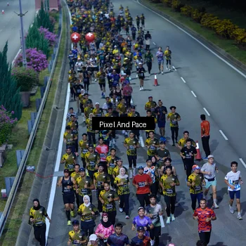 Runner Photo 6595900