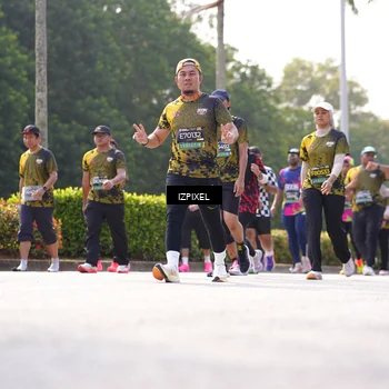 Runner Photo 6595925