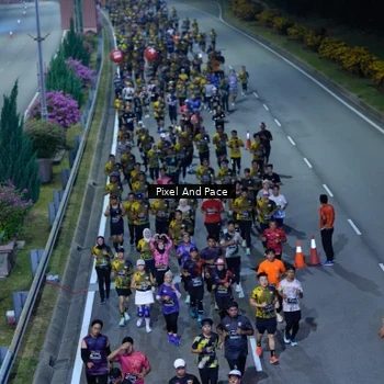 Runner Photo 6595936