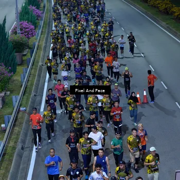 Runner Photo 6596001
