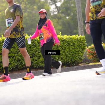 Runner Photo 6596026