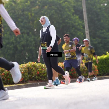 Runner Photo 6596240
