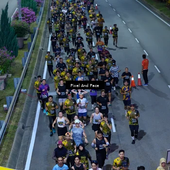 Runner Photo 6596263