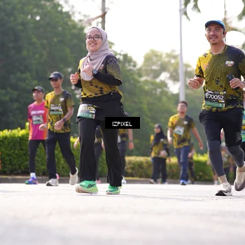 Runner Photo 6596391