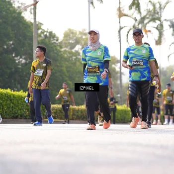 Runner Photo 6596471