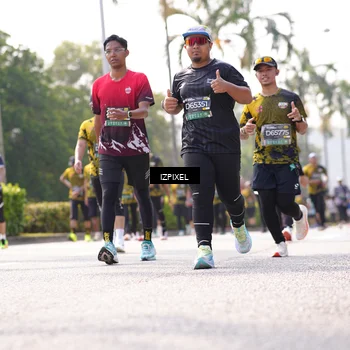 Runner Photo 6596636