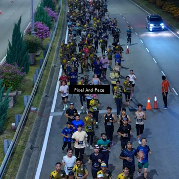 Runner Photo 6596677