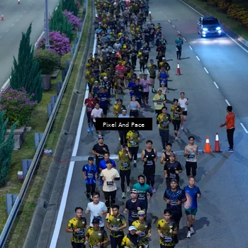 Runner Photo 6596704