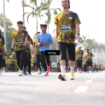 Runner Photo 6596716