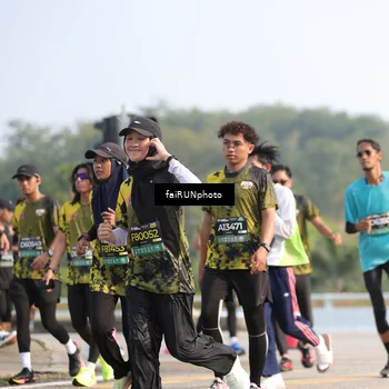 Runner Photo 6596719