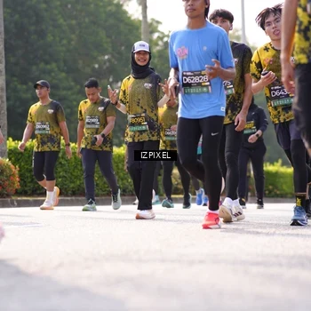 Runner Photo 6596750