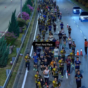 Runner Photo 6596859