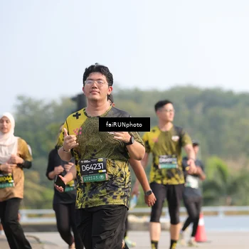 Runner Photo 6596870