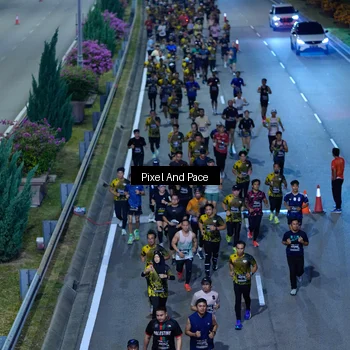 Runner Photo 6596880