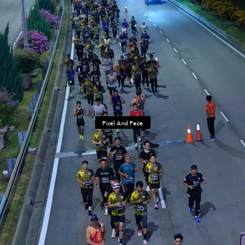 Runner Photo 6596973