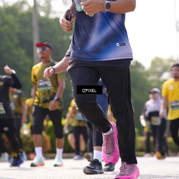 Runner Photo 6597428
