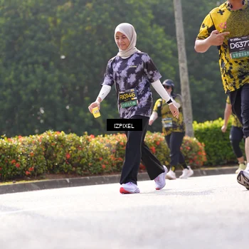 Runner Photo 6597900