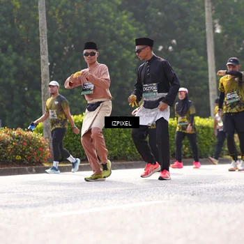 Runner Photo 6597975