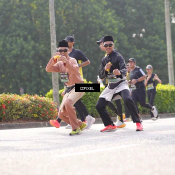 Runner Photo 6598035