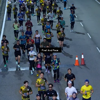 Runner Photo 6598053