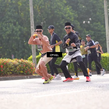 Runner Photo 6598112