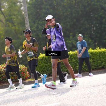 Runner Photo 6598369