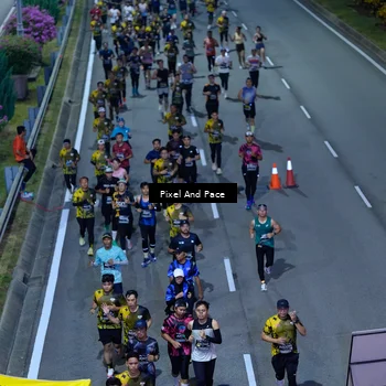 Runner Photo 6598428