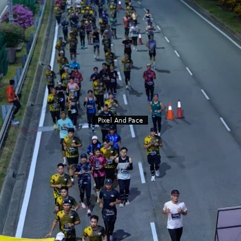 Runner Photo 6598438