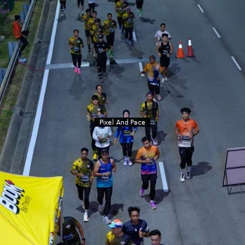 Runner Photo 6598684