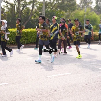 Runner Photo 6598687