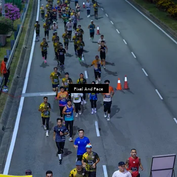 Runner Photo 6598723