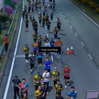 Runner Photo 6598725