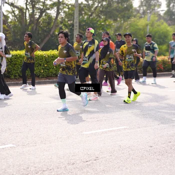 Runner Photo 6598726