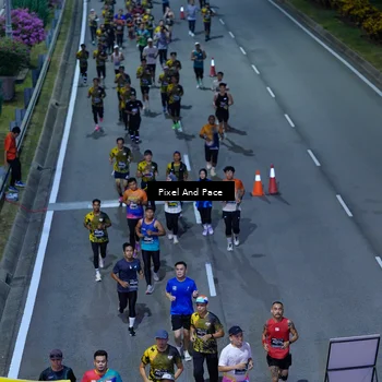 Runner Photo 6598745