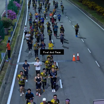 Runner Photo 6598823