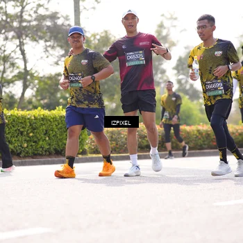 Runner Photo 6598853