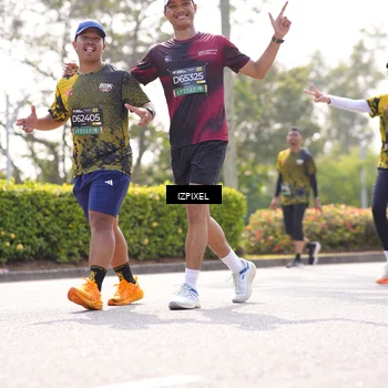 Runner Photo 6598893